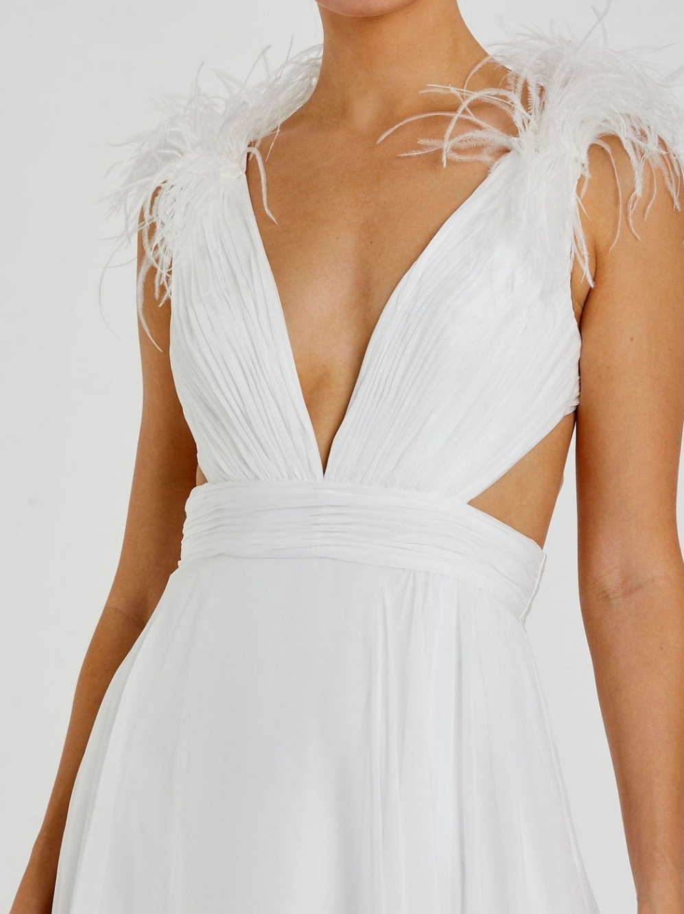 Mac Duggal 68113 White Plunge Ostrich Feather A-Line Corset Back Gown 6 NWT - Picture 8 of 16